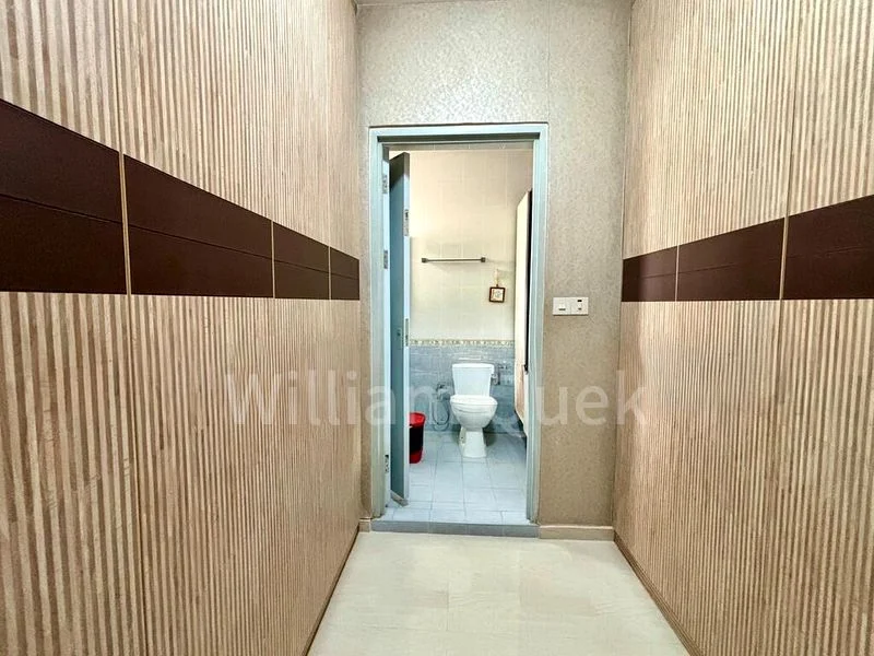5 Room (5I) HDB for Sale in 76A Redhill Road - Image 4