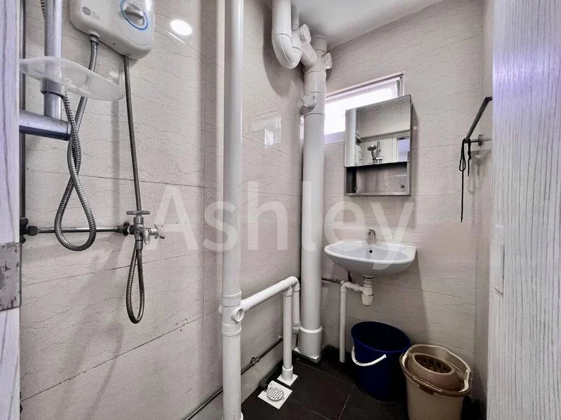 4 Room (4I) HDB for Rent in  41 Bedok South Road - Image 11