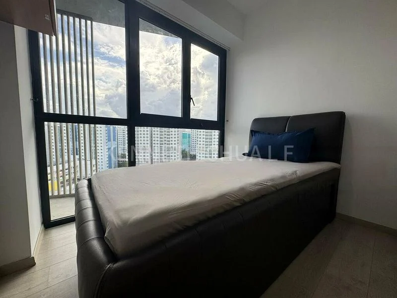 Room (Condo) for Rent in  River Isles - Image 1