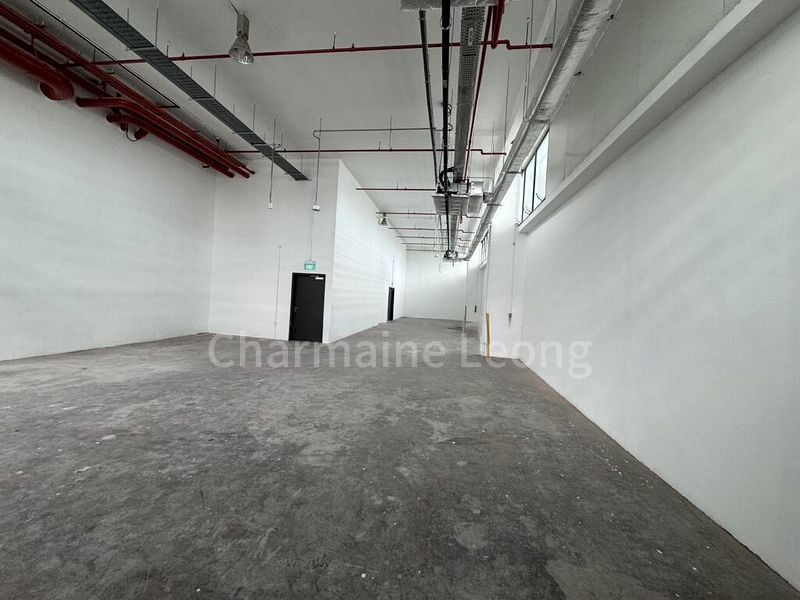 Warehouse for Rent: Prime Jurong East Industrial Space | Office + Light Industrial Use | Walk to Jurong East MRT - Image 5