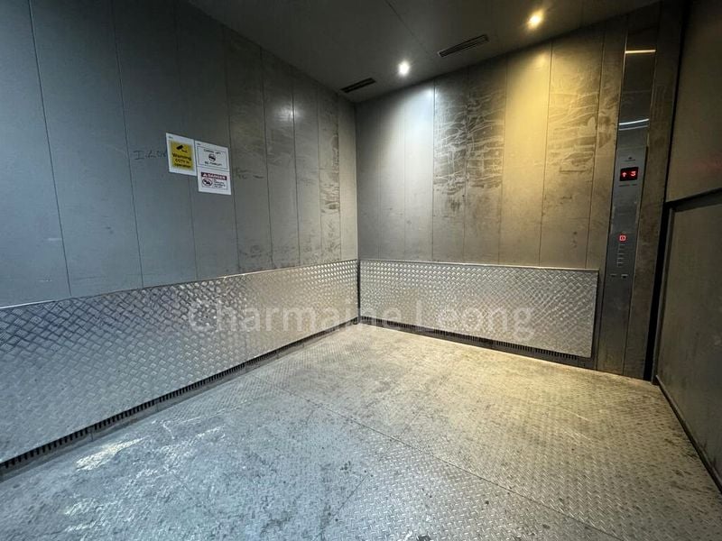 Warehouse for Rent: Prime Jurong East Industrial Space | Office + Light Industrial Use | Walk to Jurong East MRT - Image 8