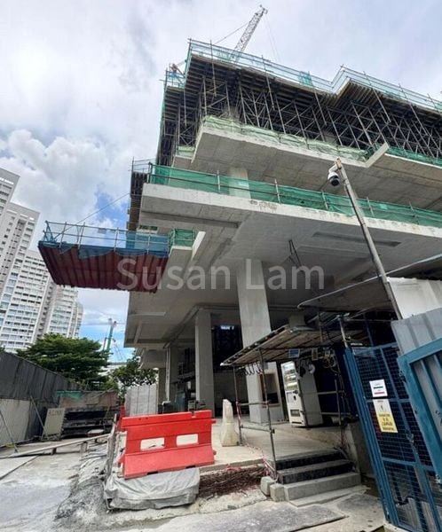 Light Industrial (B1) for Sale: Space 18 - Image 2