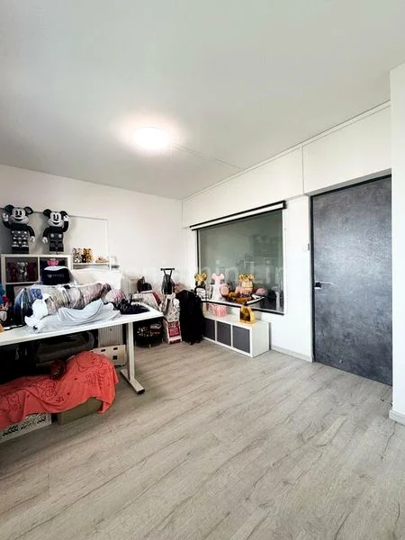 Maisonette HDB for Sale in  633 Hougang Avenue 8 - Image 1