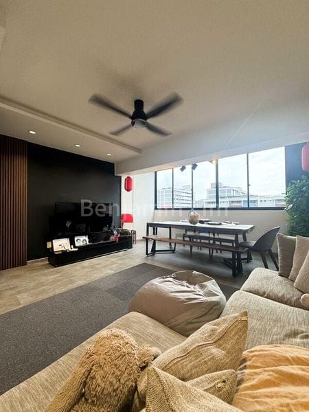 Maisonette HDB for Sale in  633 Hougang Avenue 8 - Image 10