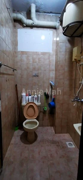 Common Room (Landed) for Rent in  Lorong 9 Geylang - Image 4