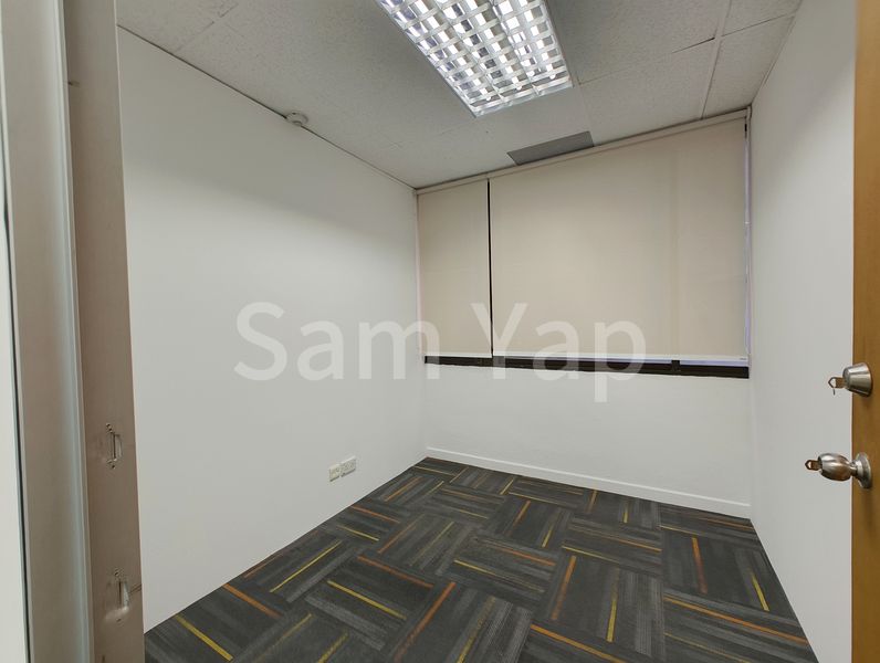 Office for Rent in Tong Eng Building - Image 4