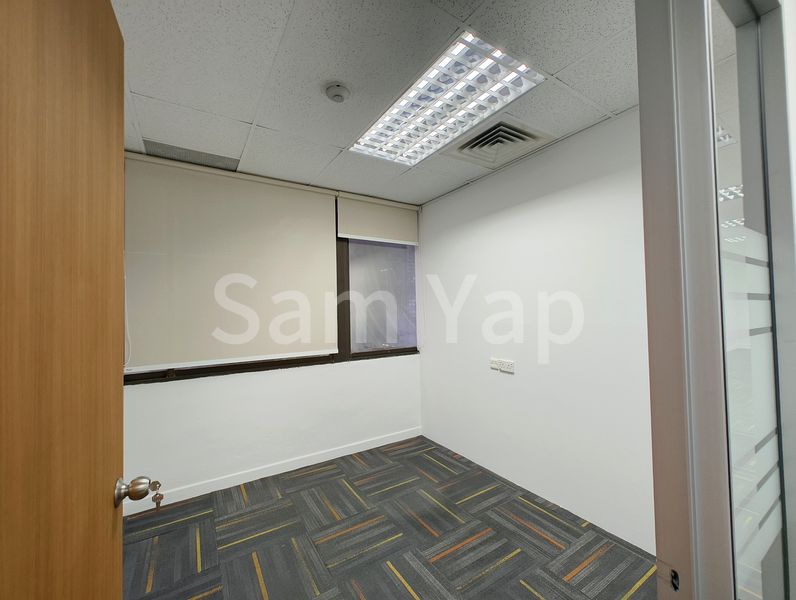 Office for Rent in Tong Eng Building - Image 5