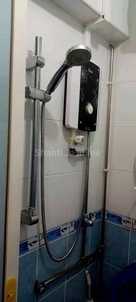 Master Room (HDB) for Rent in 26 Marsiling Drive - Image 4