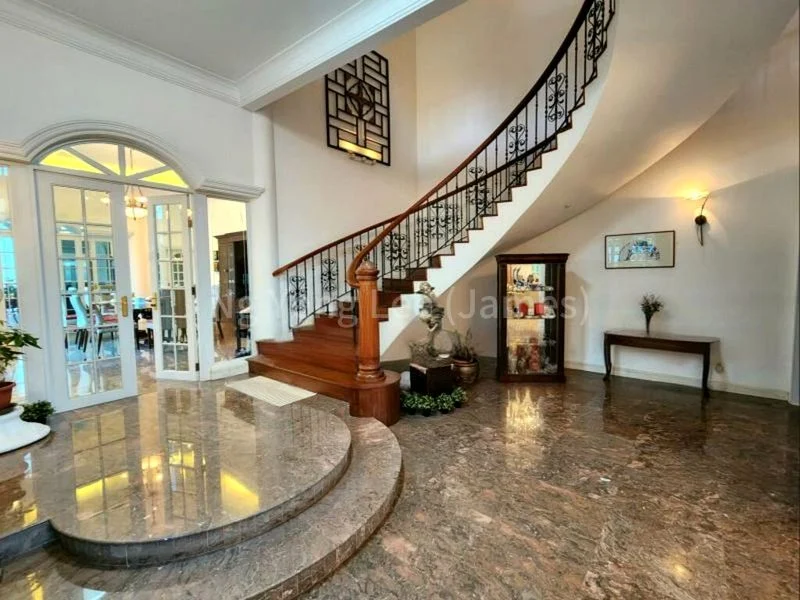 6 Bed Bungalow (Landed) for Sale in  Swettenham Close - Image 4