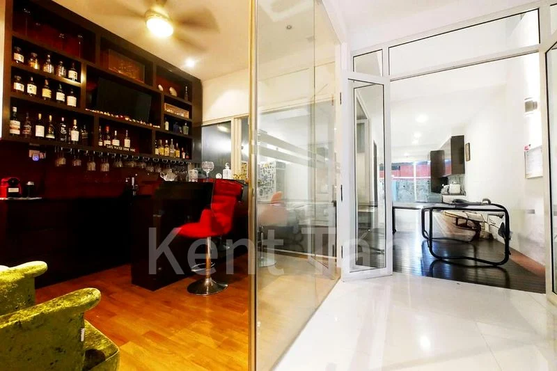5 Bed Terraced House (Landed) for Sale in  Thomson Hills Estate - Image 1