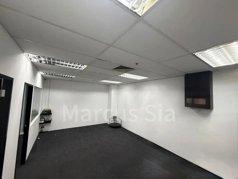 Office for Sale: Parklane Shopping Mall - Image 2