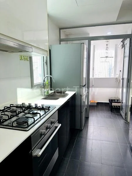 3 Bed Condo for Rent in  The Minton - Image 8