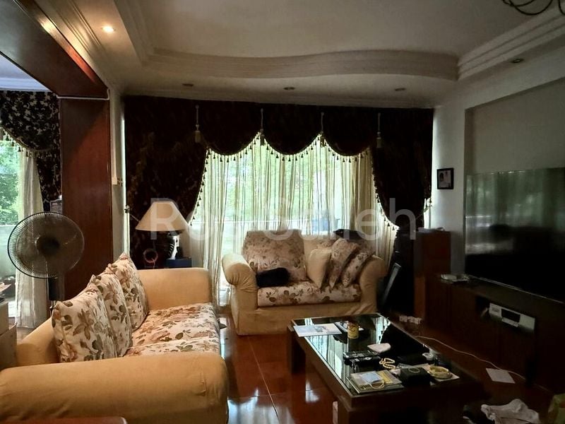 Executive HDB for Sale in  778 Pasir Ris Street 71 - Image 3