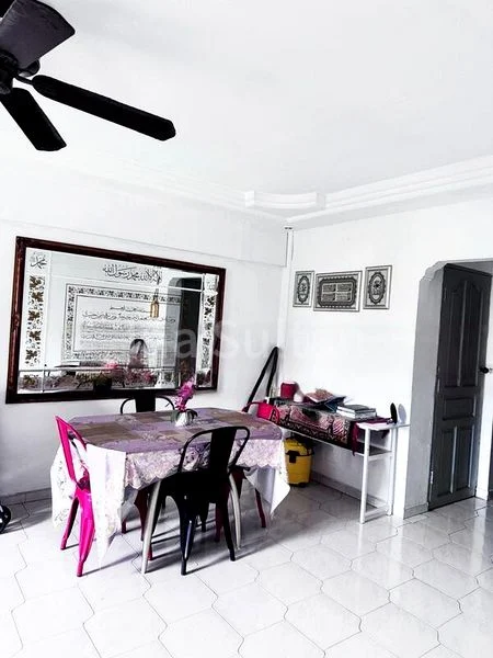 Room (HDB) for Rent in 22 Marsiling Drive - Image 2