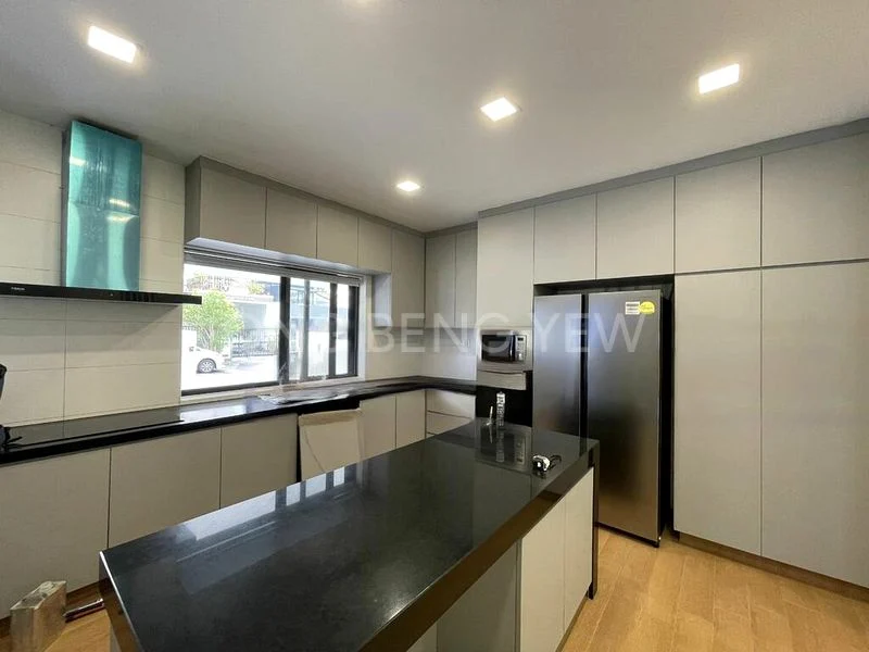 Shop / Shophouse for Sale: 160 Yishun Street 11 - Image 4