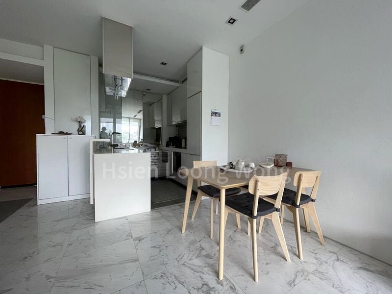 2 Bed Condo for Rent in  Paterson Linc - Image 10