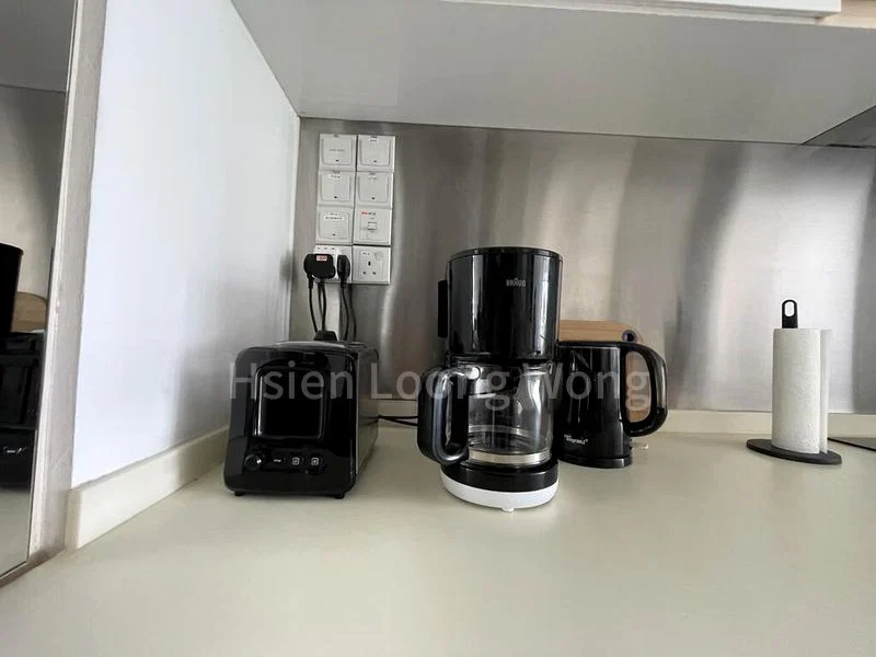 2 Bed Condo for Rent in  Paterson Linc - Image 6