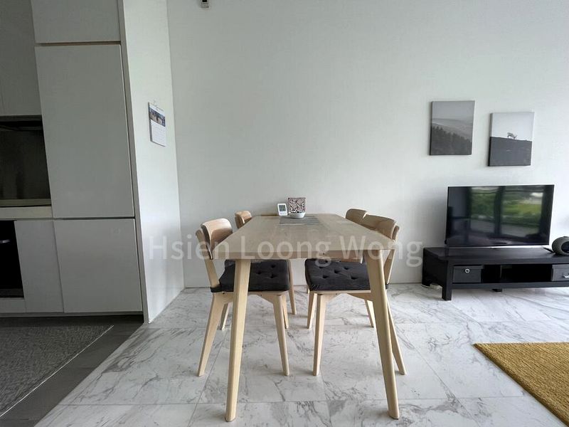 2 Bed Condo for Rent in  Paterson Linc - Image 9