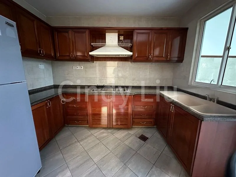 4 Bed Semi-Detached House (Landed) for Sale in  Kew Avenue - Image 1