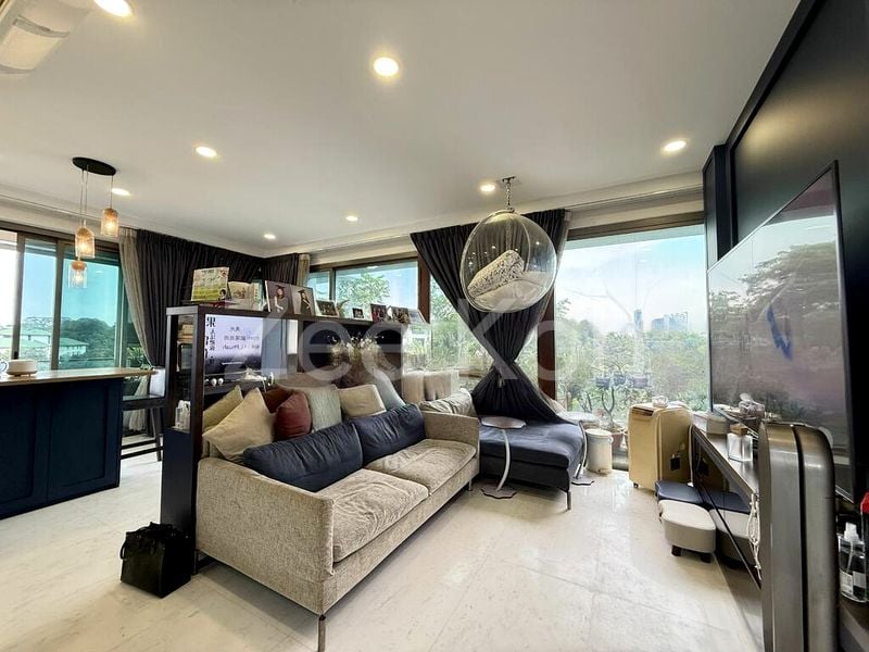 4 Bed Condo for Rent in  One Robin - Image 16