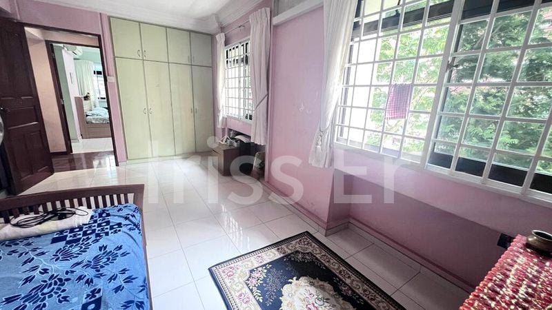 5 Room (5I) HDB for Sale in 720 Tampines Street 72 - Image 12