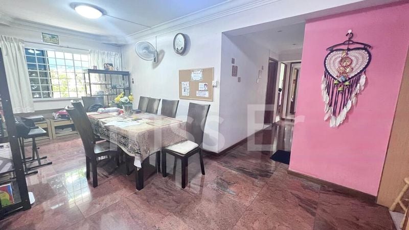 5 Room (5I) HDB for Sale in 720 Tampines Street 72 - Image 4