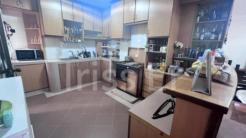 5 Room (5I) HDB for Sale in 720 Tampines Street 72 - Image 8