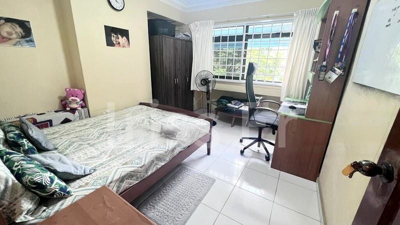 5 Room (5I) HDB for Sale in 720 Tampines Street 72 - Image 13