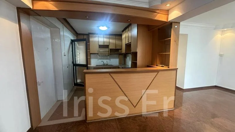 5 Room (5I) HDB for Sale in 720 Tampines Street 72 - Image 5