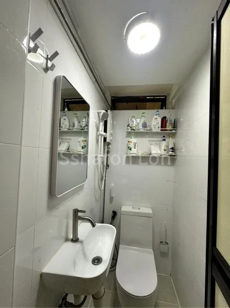 Master Room (Condo) for Rent in  People's Park Complex - Image 3