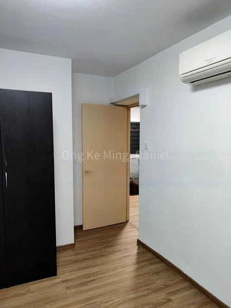 Common Room (HDB) for Rent in  62 Teban Gardens Road - Image 3