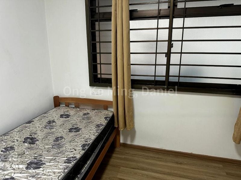Common Room (HDB) for Rent in  62 Teban Gardens Road - Image 1