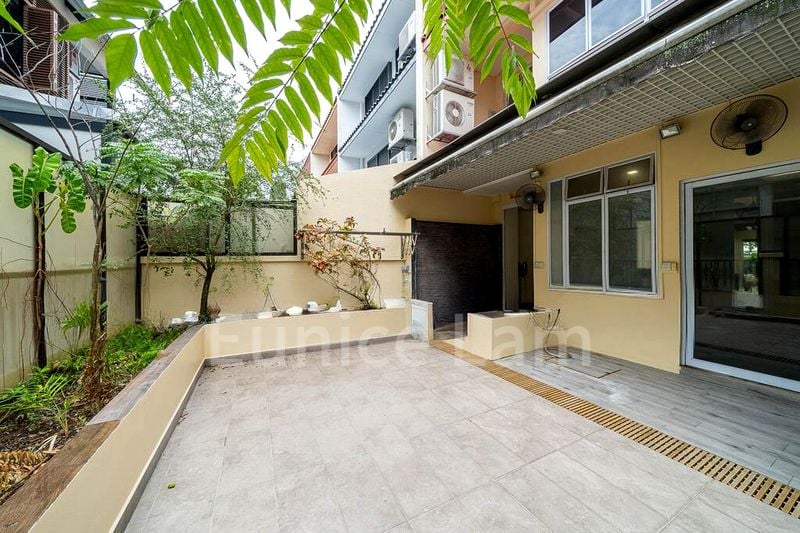 4 Bed Terraced House (Landed) for Rent in  Chuan Terrace - Image 12