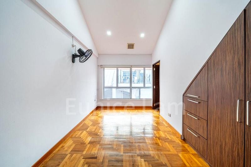 4 Bed Terraced House (Landed) for Rent in  Chuan Terrace - Image 7