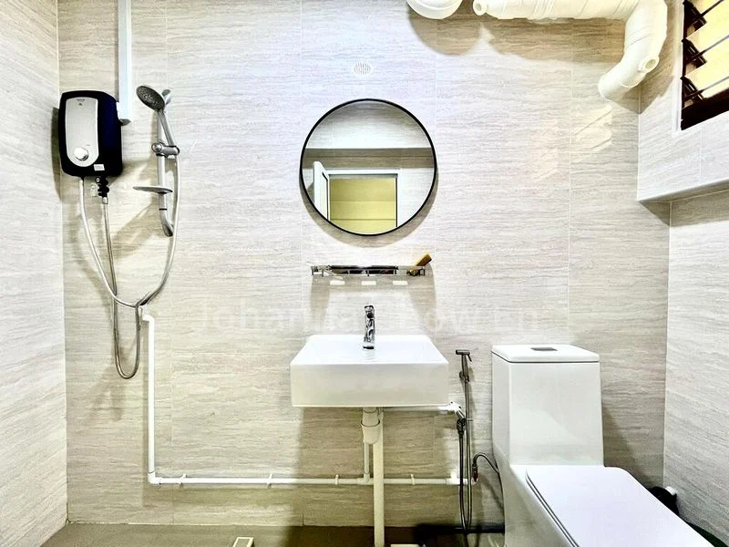 Master Room (HDB) for Rent in 230G Tampines Street 21 - Image 7