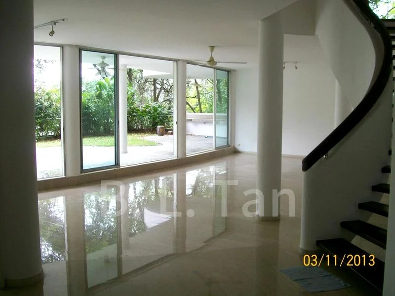 5 Bed Condo for Rent in  The Peak - Image 17