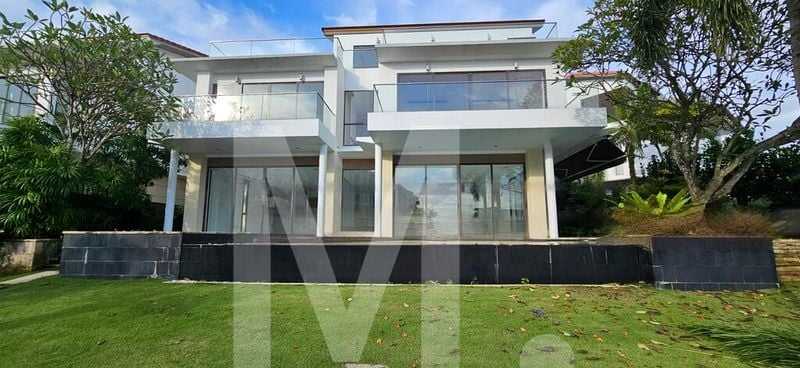 7 Bed Bungalow (Landed) for Sale in  Coral Island - Image 3