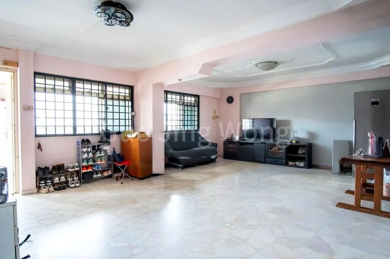 4 Room (4A) HDB for Sale in  535A Serangoon North Avenue 4 - Image 2
