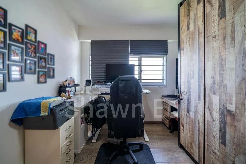 4 Room (4A) HDB for Sale in  21 Teban Gardens Road - Image 9