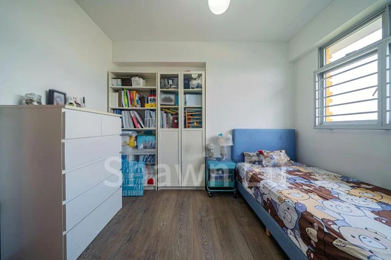 4 Room (4A) HDB for Sale in  21 Teban Gardens Road - Image 8