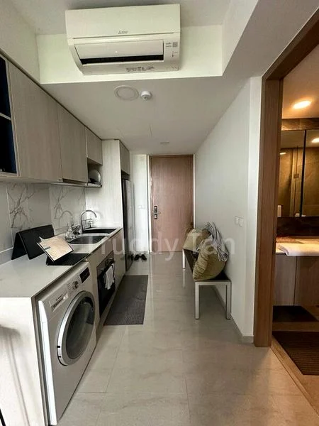 1 Bed Condo for Rent in  Whistler Grand - Image 2