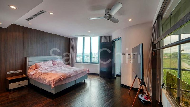 2 Bed Condo for Sale in  The Legend - Image 9