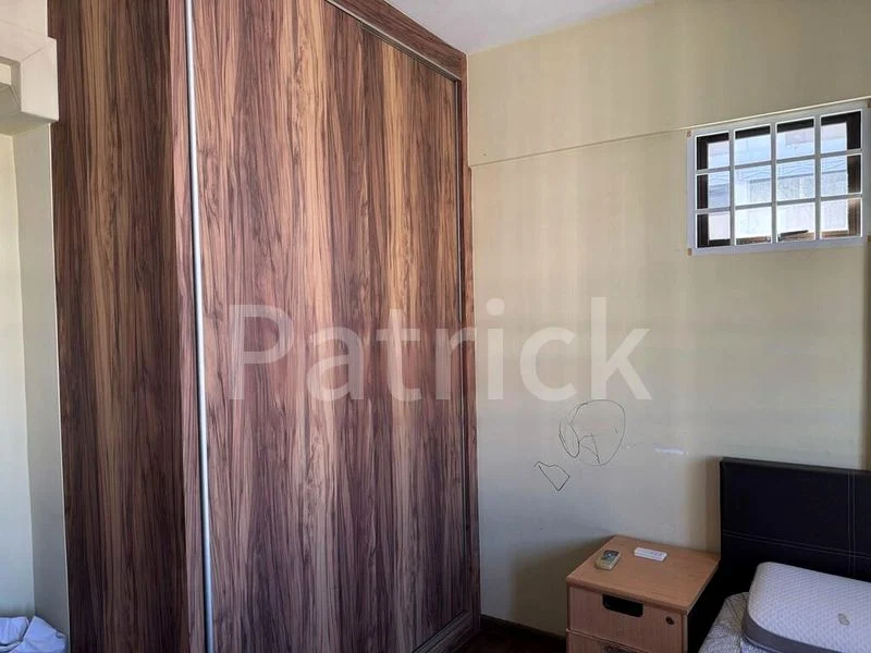 5 Room (5I) HDB for Rent in  291A Bukit Batok Street 24 - Image 3