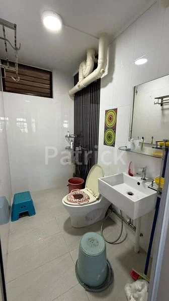 5 Room (5I) HDB for Rent in  291A Bukit Batok Street 24 - Image 8