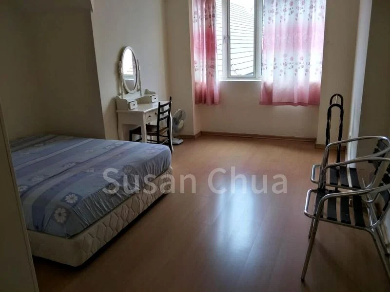 Room (Landed) for Rent in Sennett Estate - Image 8