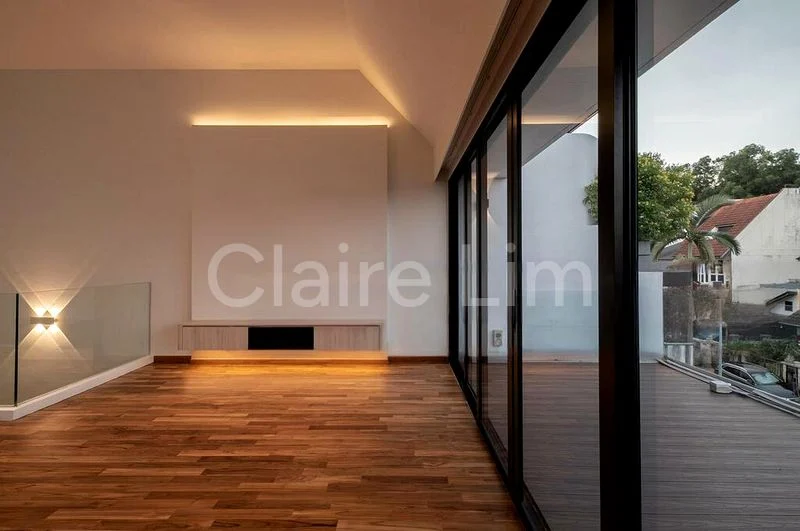 4+1 Bed Terraced House (Landed) for Sale in  Happy Estate - Image 4