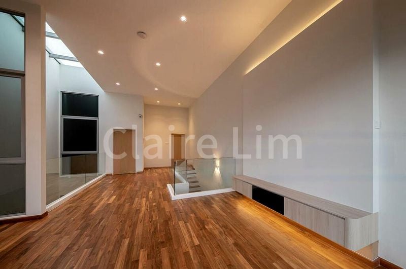 4+1 Bed Terraced House (Landed) for Sale in  Happy Estate - Image 1