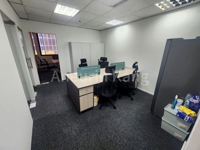 Office for Rent in  Cecil Court - Image 4
