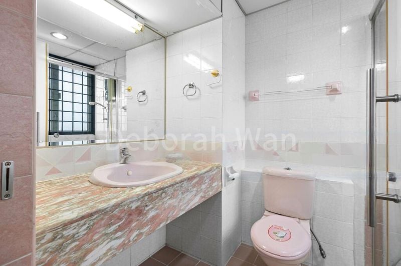 3 Bed Condo for Sale in  Bullion Park - Image 8