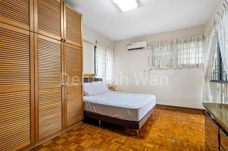 3 Bed Condo for Sale in  Bullion Park - Image 5